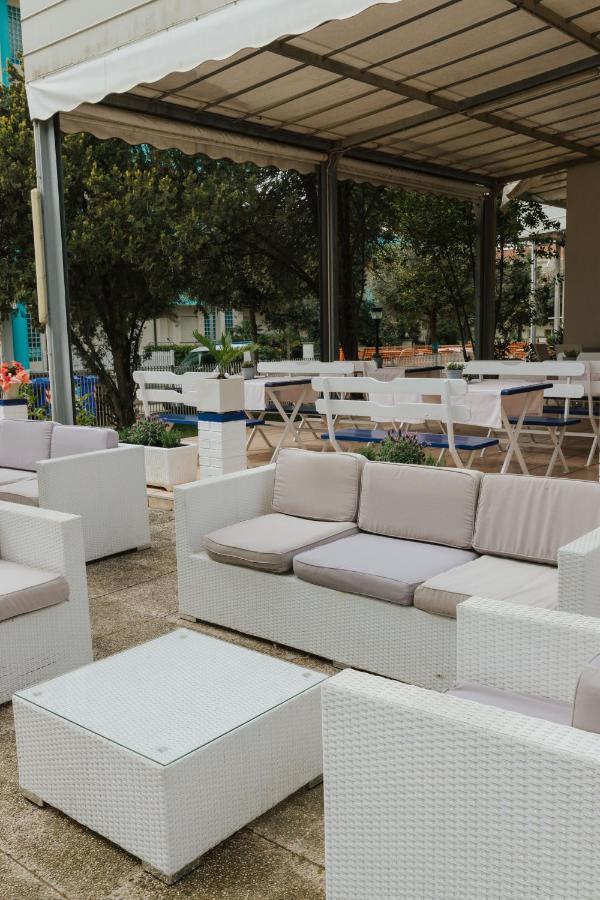 Hotel Villa Franca Lignano Sabbiadoro Exterior photo